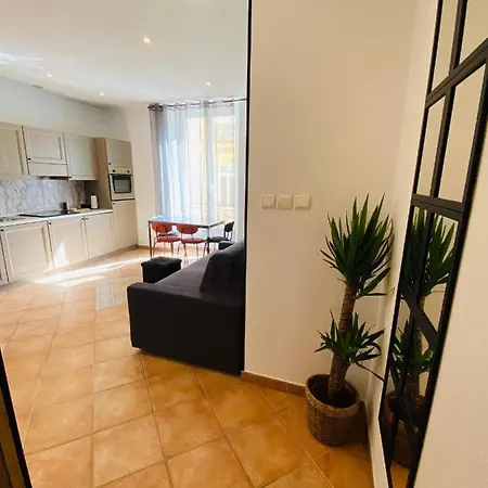 Corso Home- In * Mentona