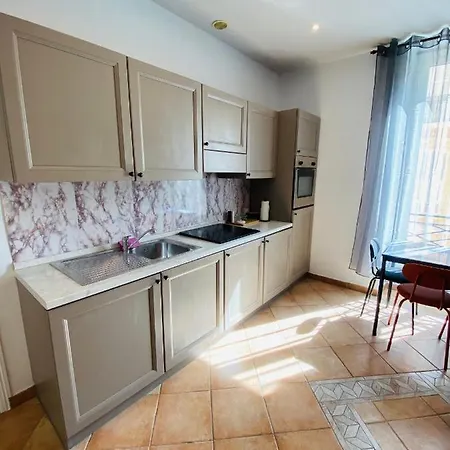 Apartament Corso Home- In *