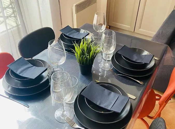 Corso Home- In * Menton